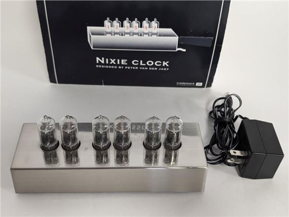 Peter van der Jagt | Karlsson Nixie Tube Clock by Van Der Jagt