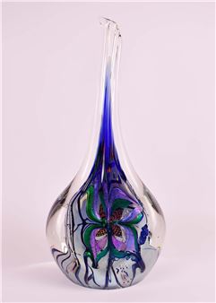 CONTEMPORARY GLASS INTERNALLY DECORATED VASE - Rollin Karg