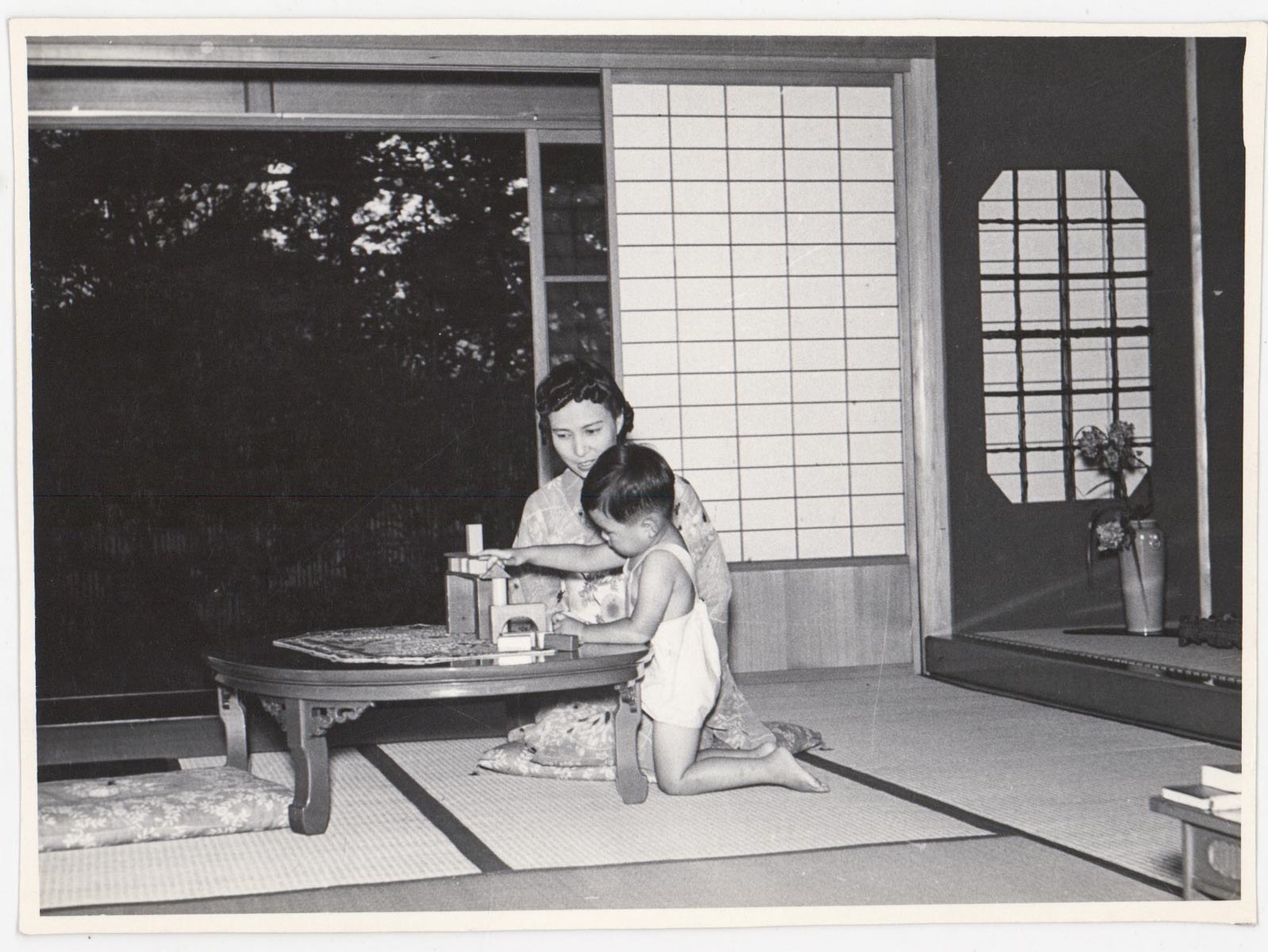 Artwork by Louis Arthur Holman, Louis A. Holman Photos From Japan (12), Made of illustrations