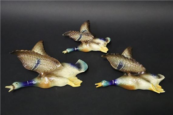 Jema Holland | 17 Artworks | MutualArt