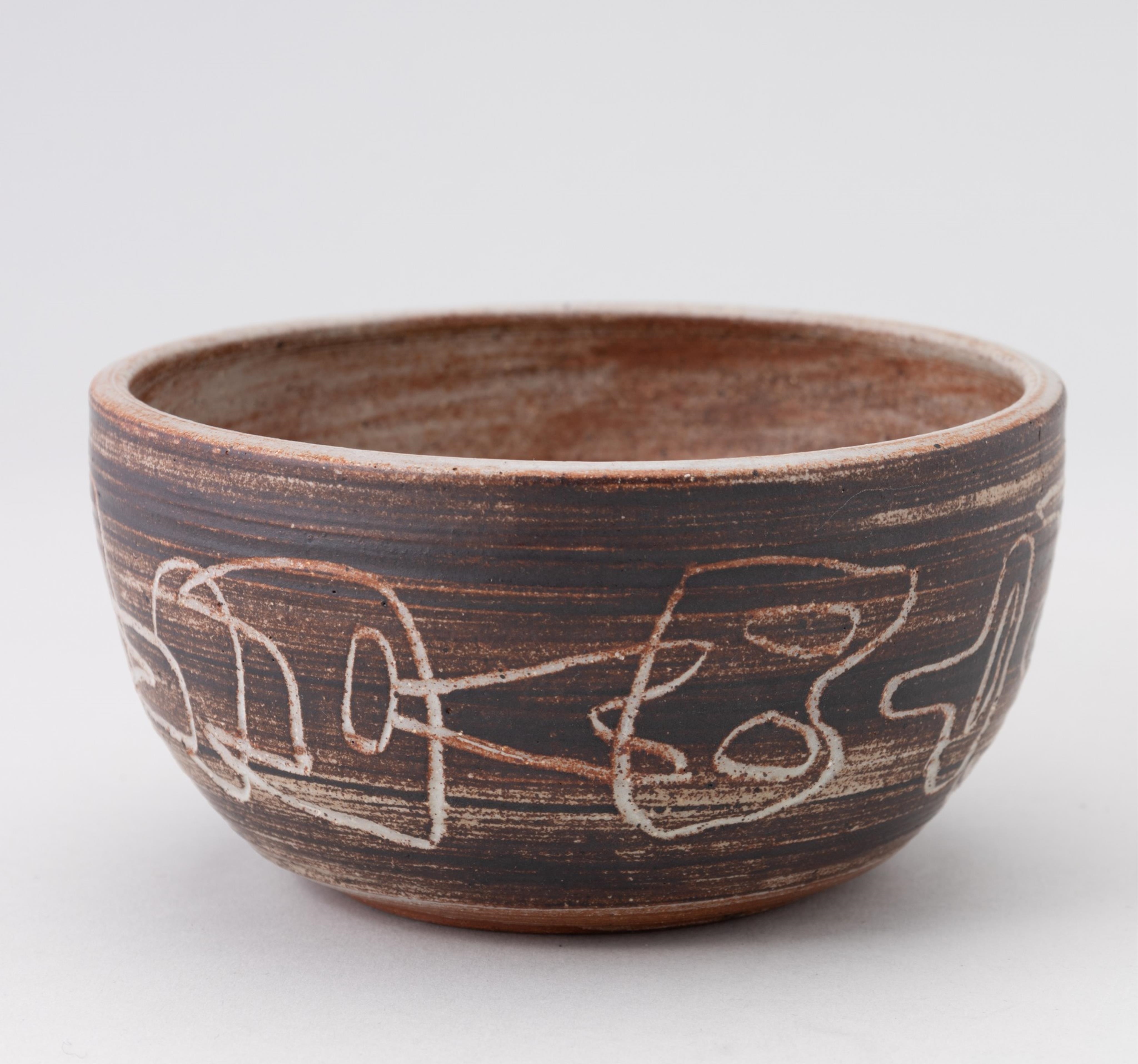 Artwork by Rex Mason, two ceramic sgraffito bowls, together with two orange glazed ceramic bowls, all signed, Made of orange glazed ceramic