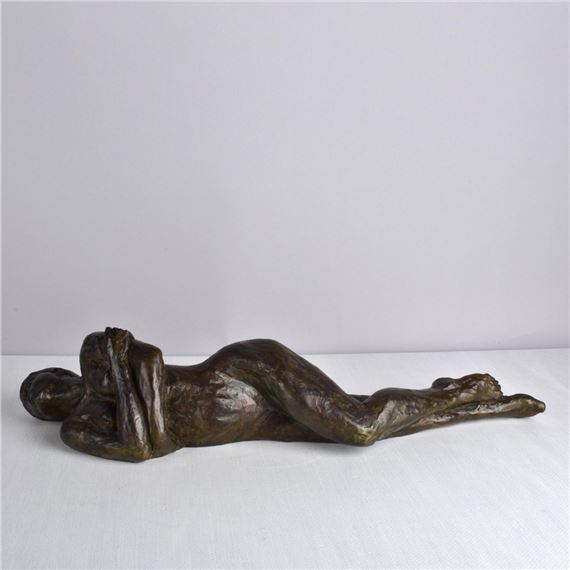 Bronze Figure of a Reclining Nude - Marc Mellon