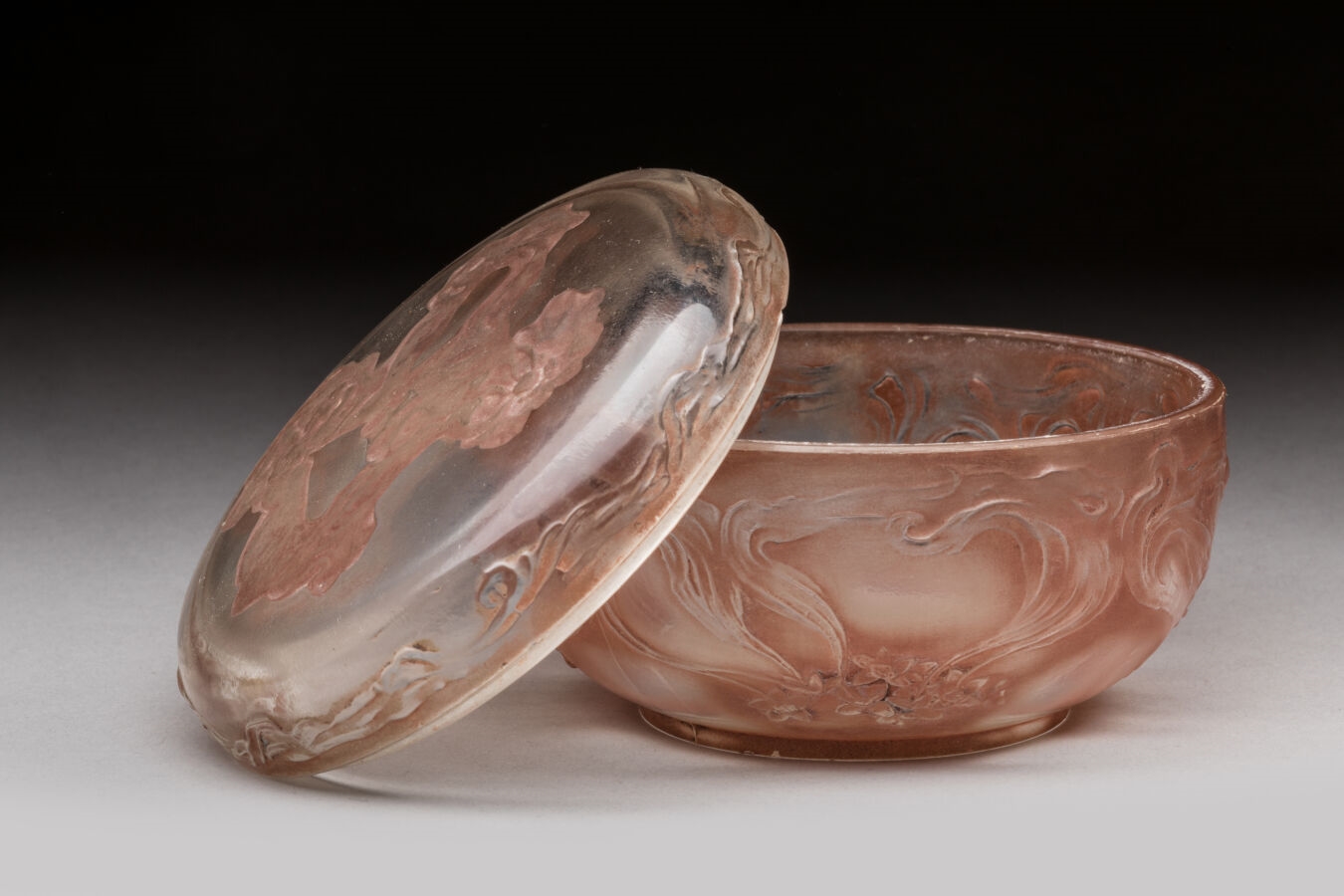 ren-lalique-ren-lalique-1860-1945-boite-ronde-cr-me-mod-le-l