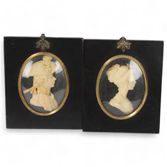 Pair of wax silhouettes by Leslie Ray of London - Leslie Ray