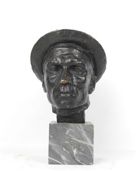 Head of a peasant with a hat, black patina bronze on marble base - Gustave Leblanc Barbedienne