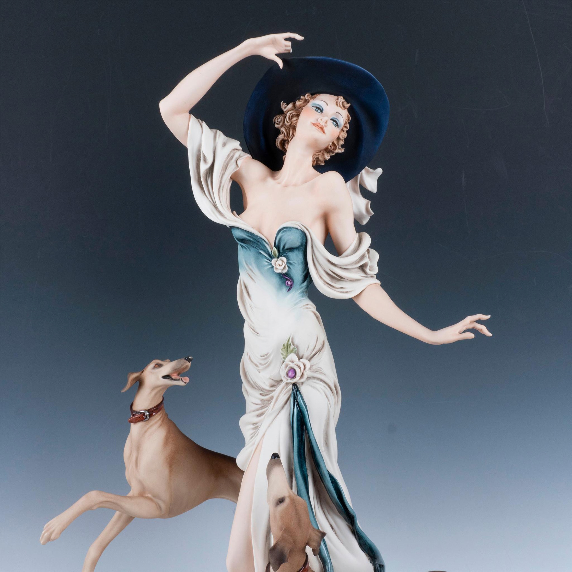Artwork by Giuseppe Armani, Promenade, Made of porcelain figurine