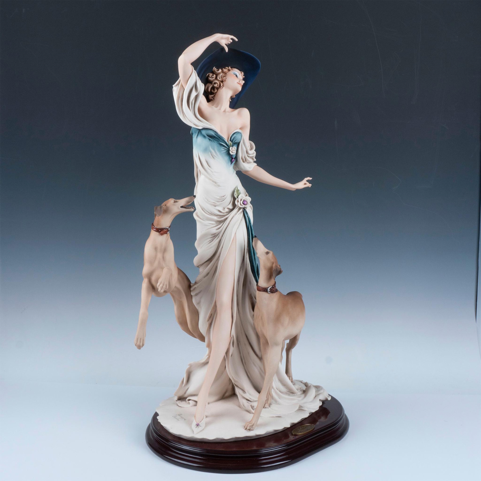 Artwork by Giuseppe Armani, Promenade, Made of porcelain figurine