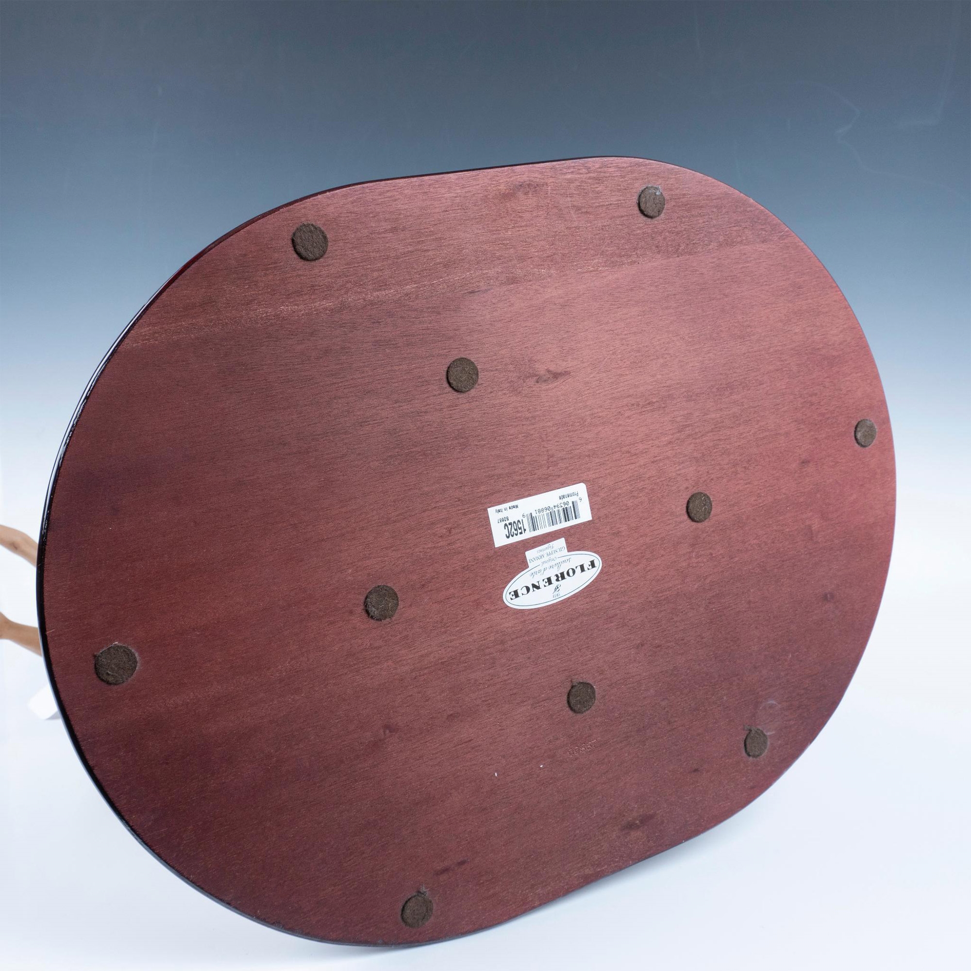 Artwork by Giuseppe Armani, Promenade, Made of porcelain figurine