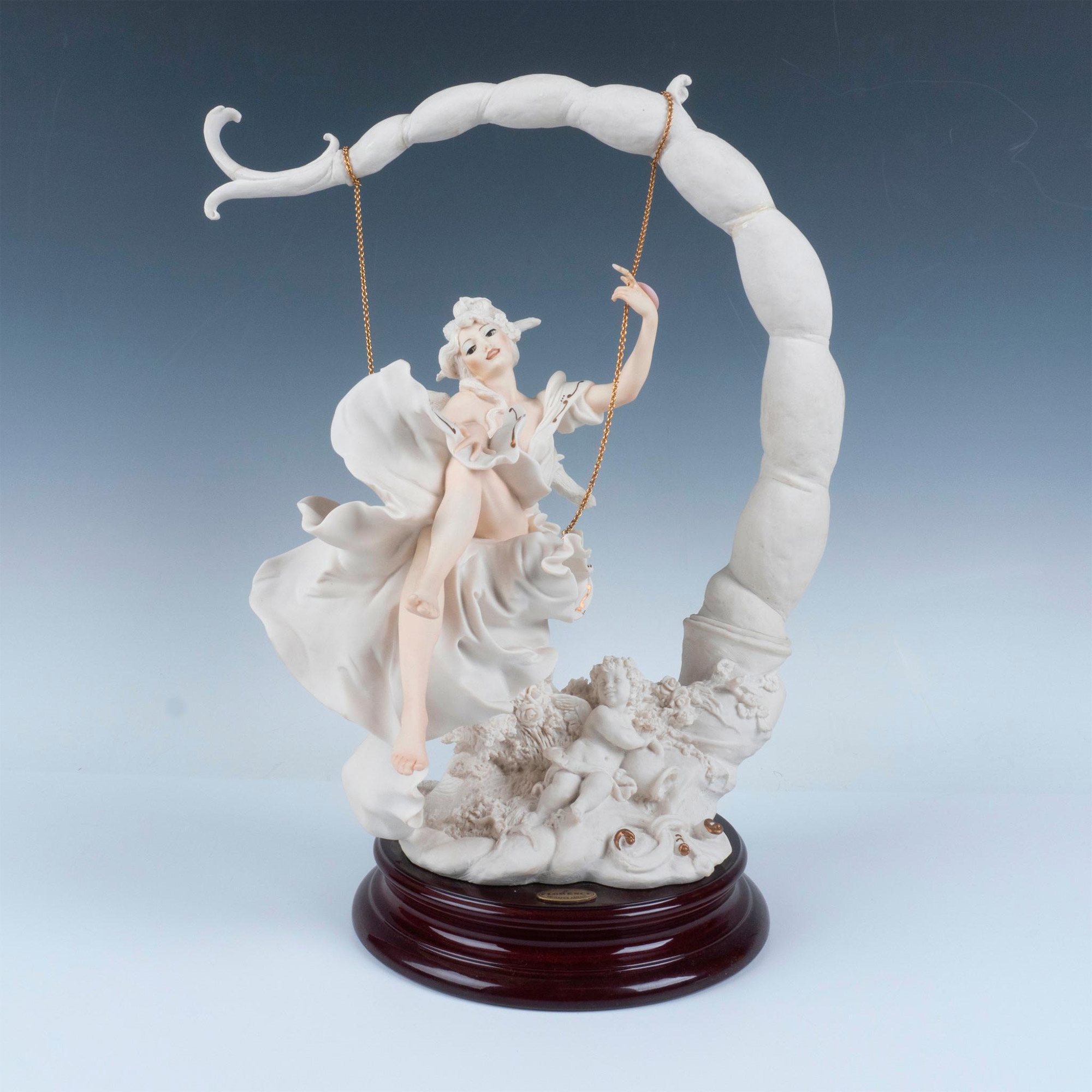 Artwork by Giuseppe Armani, A limited-edition Giuseppe Armani Capodimonte porcelain figurine, Made of porcelain figurine