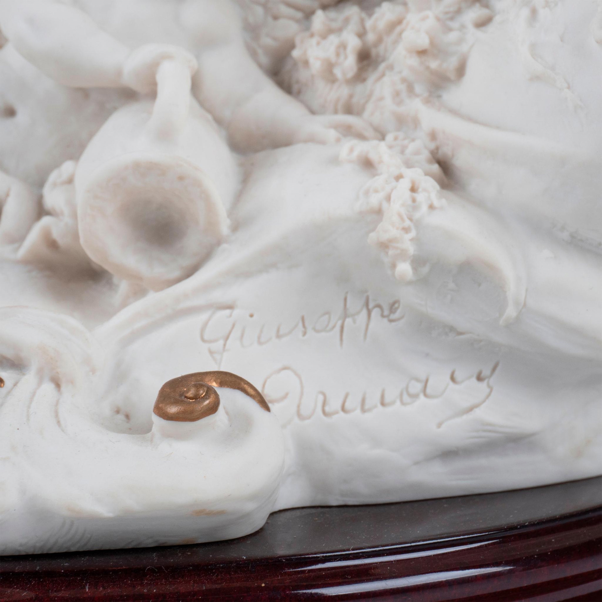 Artwork by Giuseppe Armani, A limited-edition Giuseppe Armani Capodimonte porcelain figurine, Made of porcelain figurine