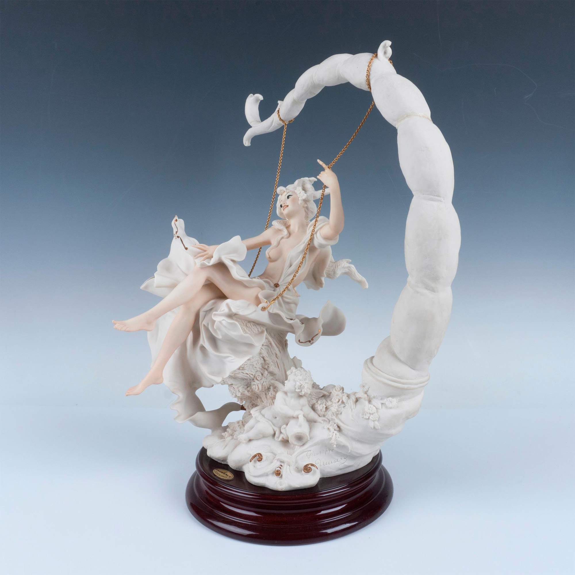 Artwork by Giuseppe Armani, A limited-edition Giuseppe Armani Capodimonte porcelain figurine, Made of porcelain figurine