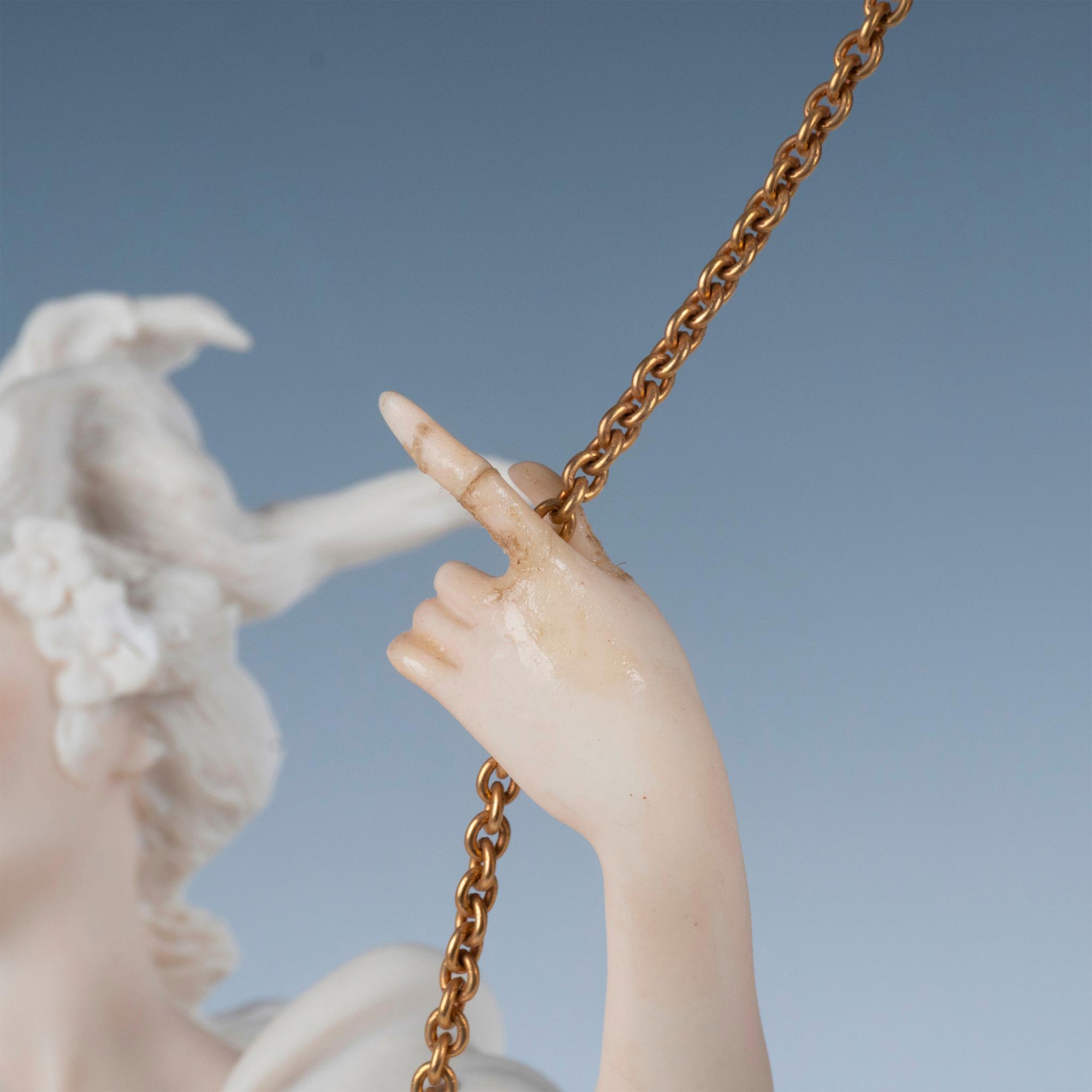 Artwork by Giuseppe Armani, A limited-edition Giuseppe Armani Capodimonte porcelain figurine, Made of porcelain figurine