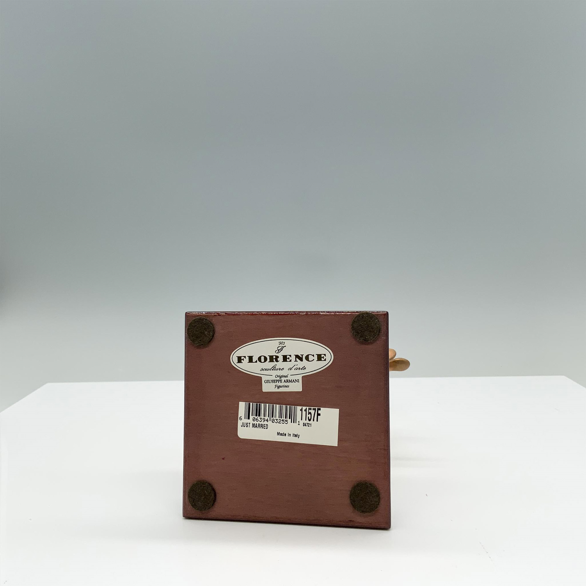 Artwork by Giuseppe Armani, Fine crafted resin with white matte finish captures a young couple celebrating their recent marriage, Made of resin with white matte