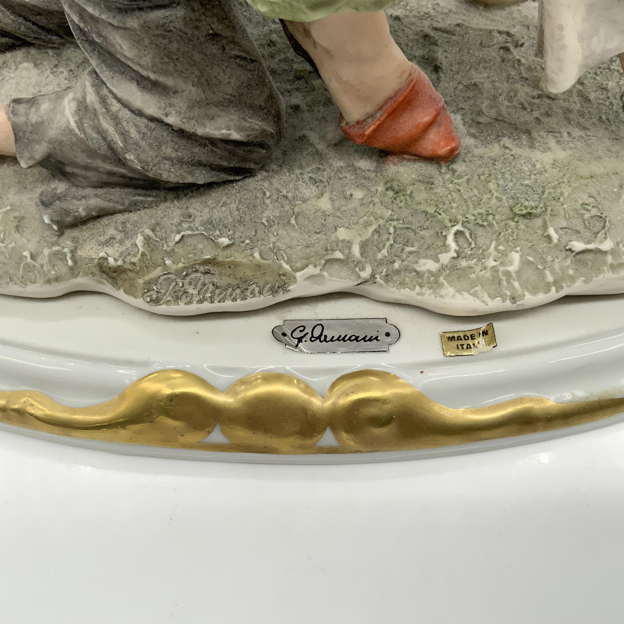 Artwork by Giuseppe Armani, Fine crafted resin captures two young boys playing, Made of porcelain