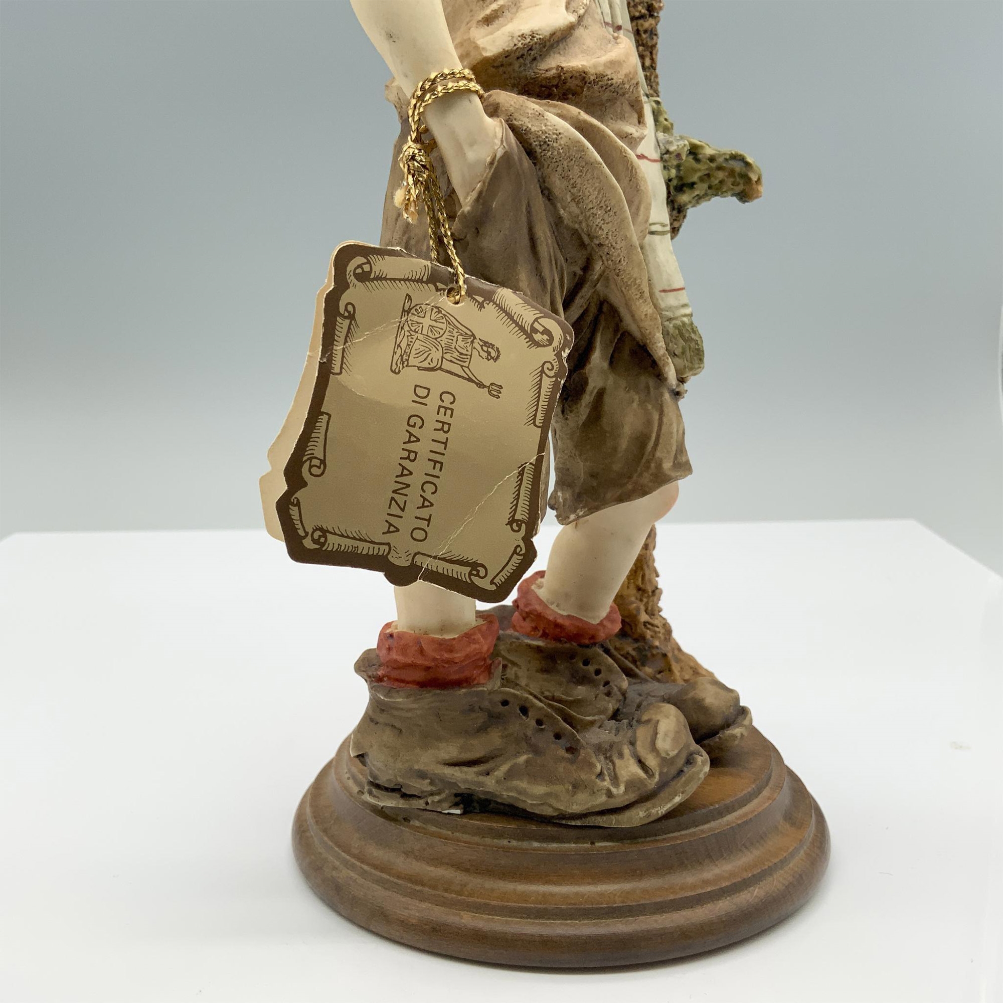 Artwork by Giuseppe Armani, Capodimonte Giuseppe Armani for Gulliver's World Figurine, Made of Figurine