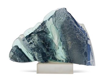 Sculpture composed of several blocks of painted and thermoformed glass - Claire de Rougemont