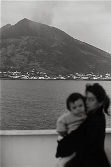 Bernard Plossu: Dopo L’estate: The Odyssey Of Italy’s Small Islands - Galerie du Jour Agnès B