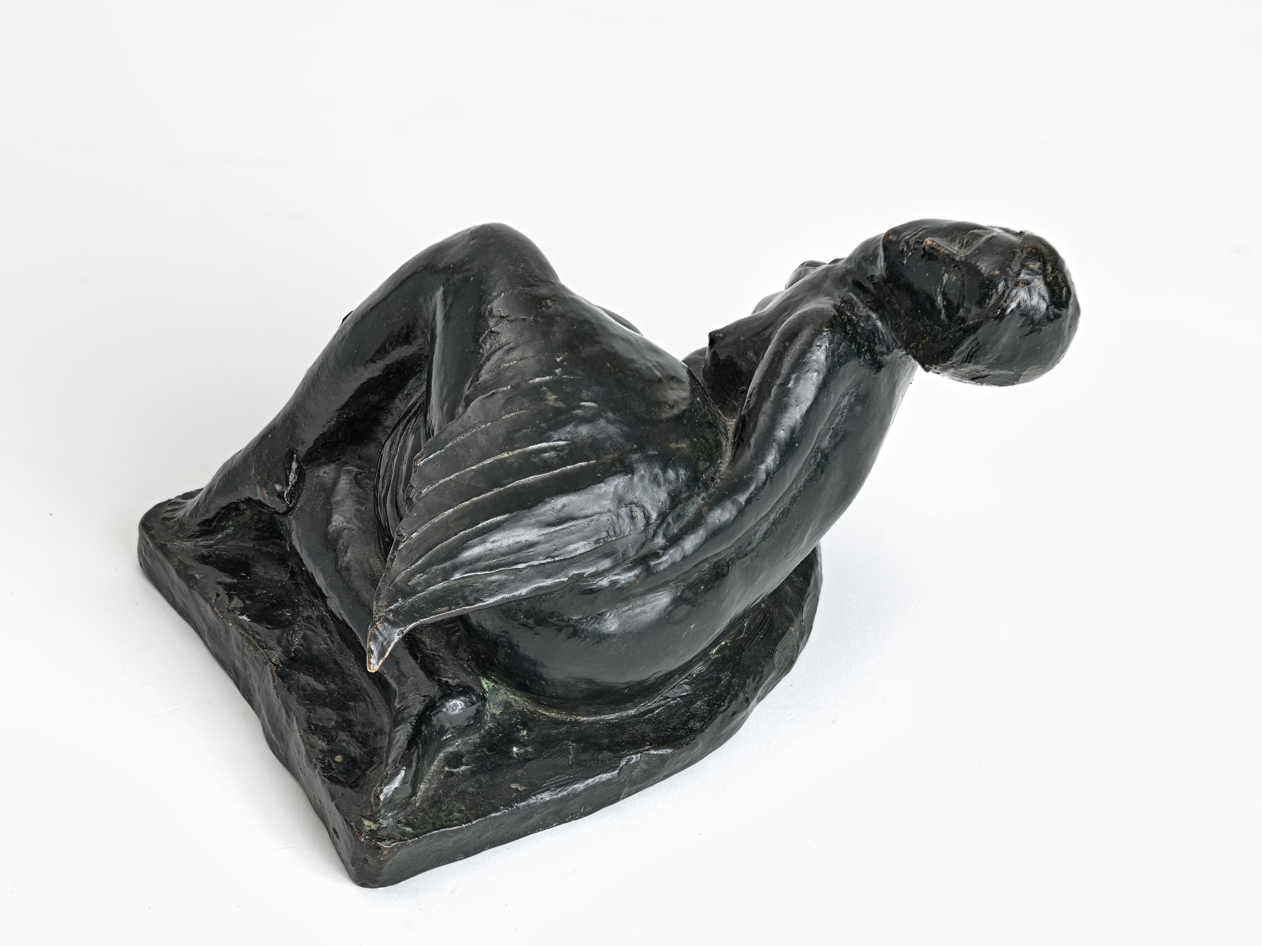 Artwork by Vladimir Aleksandrovich Beklemishev, Leda and the Swan, Made of bronze on hardstone