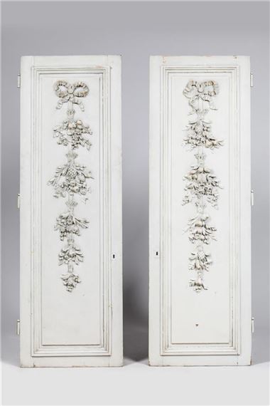 Paire d'ELEMENTS de BOISERIE en bois sculpté et relaqué à décor de larges moulures rectangulaires