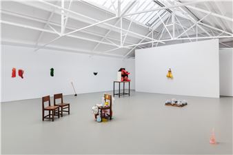 Maria Roosen: Tools - Galerie Fons Welters