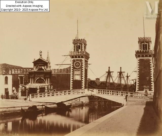 Artwork by Francesco Bonaldi, L'entrée Porta Magna de l'Arsenal de Venise, Made of Albumen print after paper negatif