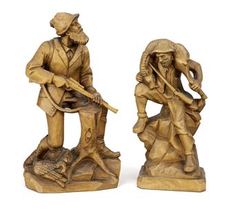 zwei Jägerfiguren - Luis Runggaldier