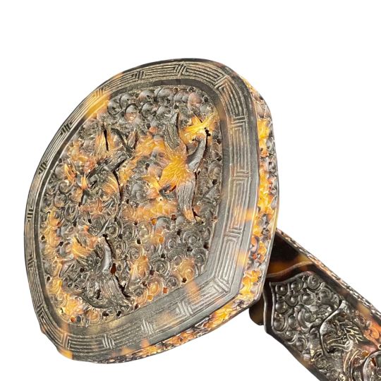 Qianlong | TURTLE SHELL SCEPTRE | MutualArt