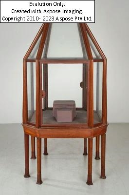 Artwork by Martin Dülfer, Große Schauvitrine, Entwurf Martin Dülfer, Made of Metal