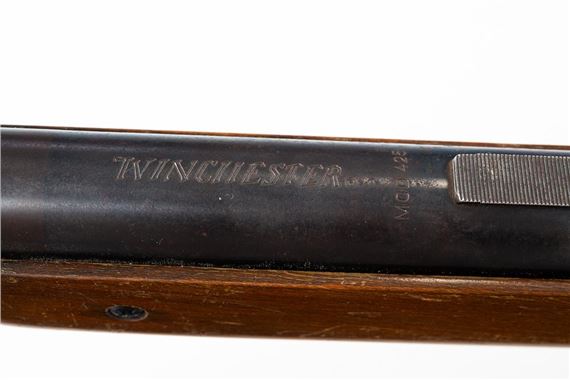 Winchester | PAIR OF AIR RIFLES | MutualArt