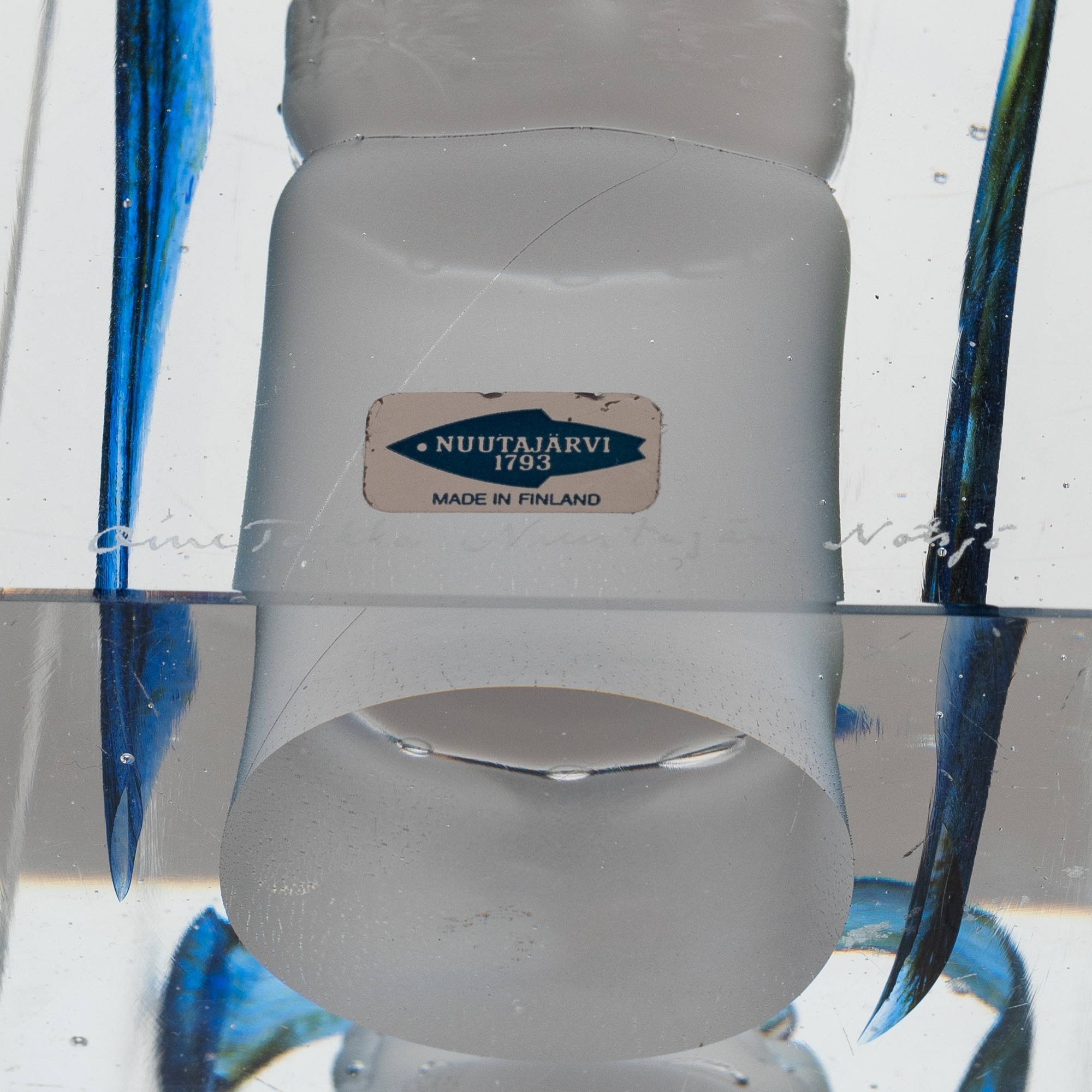 Artwork by Oiva Toikka, Cube