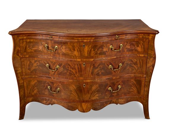 Serpentine commode of generous proportions by Henry Hill Of Marlborough, 1765-1770