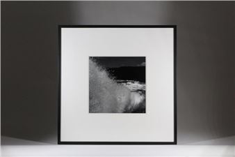 The wave on the rocks - Sylvie Bonnot