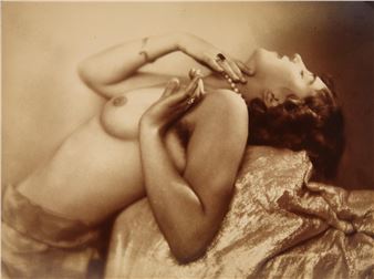 RESIDENZATELIER (ALBIN KOBÉ) Halbakt, c. 1928 - Albin Kobé