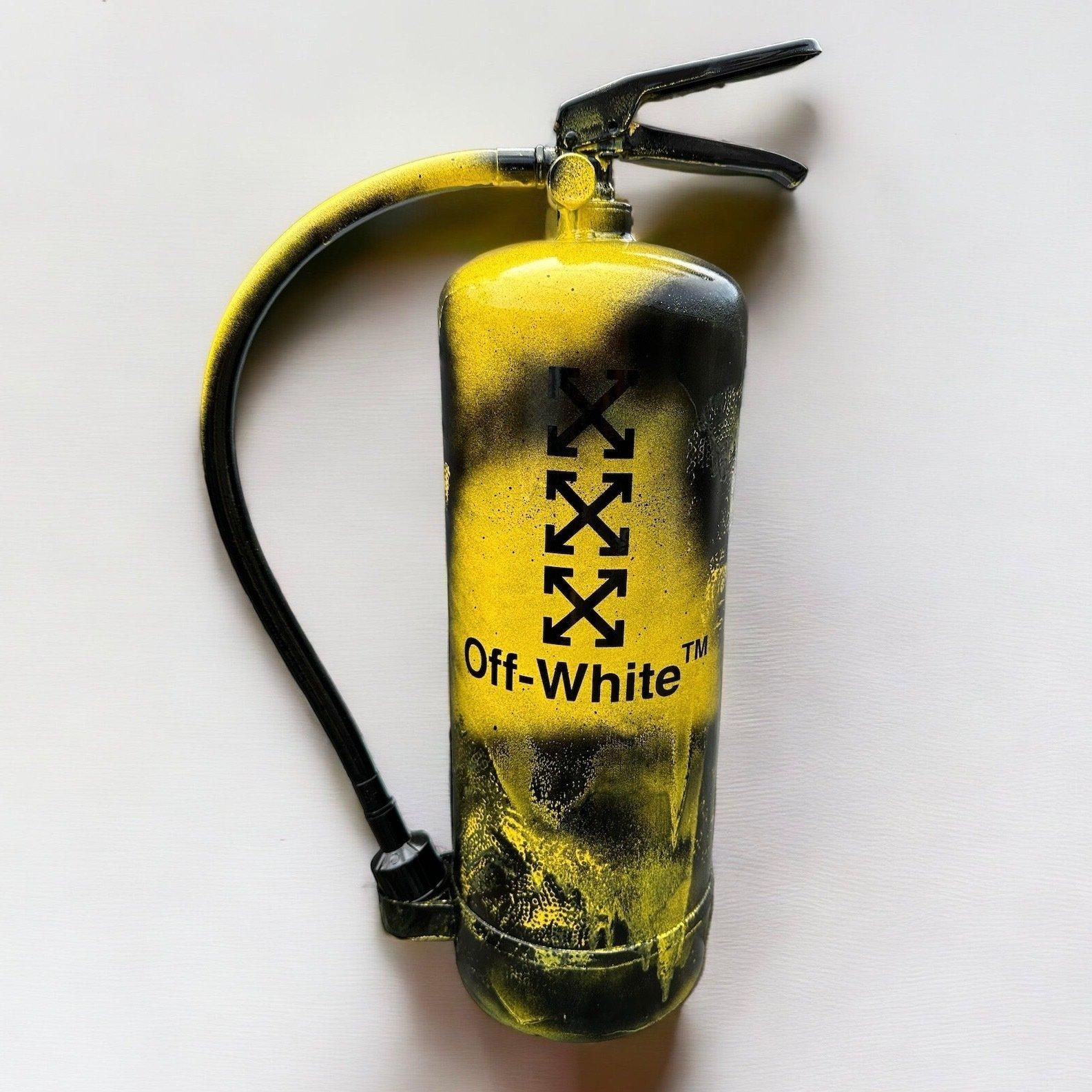 Artwork by Daluxe Art, Off - White Combi Set 2023, Made of Duo d'œuvres d'art réalisées avec Off-White comme source d'inspiration