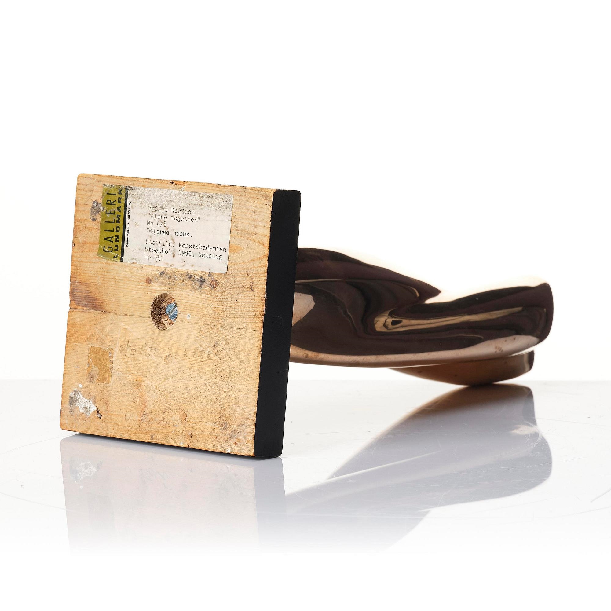 Artwork by Veikko Keränen, Alone Together, Made of Polished bronze, mounted on a black-painted