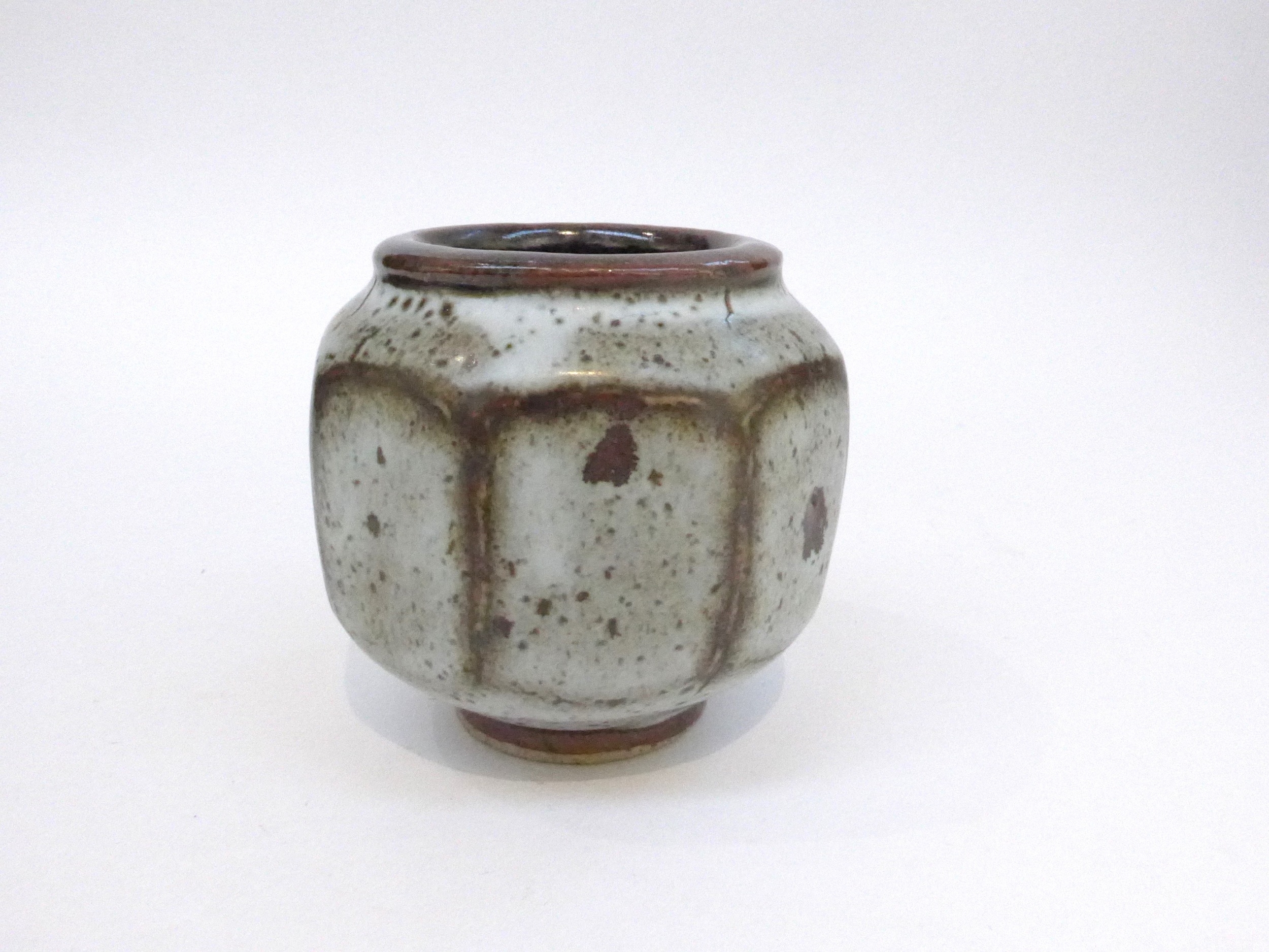 David Leach | A Studio small cut sided pot, dolomite . Impressed ...