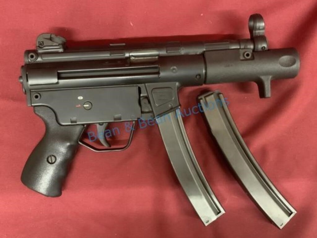 Civilian | Heckler & Koch SP89, 9mm pistol, w/extra mag (1989) | MutualArt