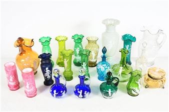 20 PC. MARY GREGORY ENAMELED ART GLASS COLLECTION - Mary Gregory