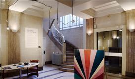 Echoes of the Eye: Art as a Resonant Portal