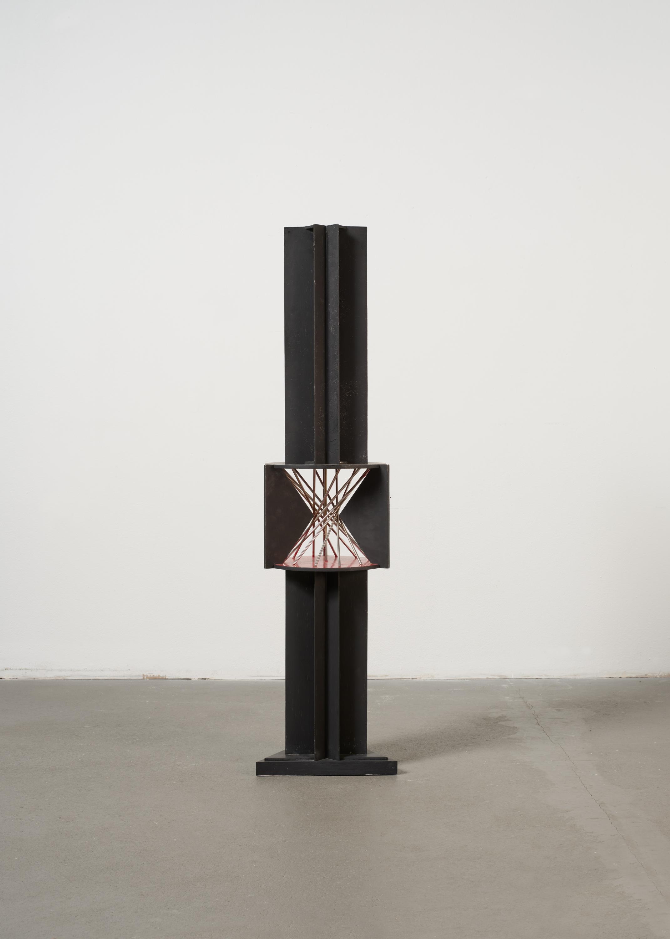 Artwork by Hans Uhlmann, Turm der Vergänglichkeit, Made of Chrome-nickel steel, polychromed