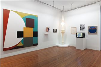 Asian American Art Survey Teaches a Lesson in Allowing Identity to Reveal Itself