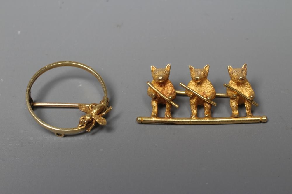 An Edwardian | AN EDWARDIAN NOVELTY INSECT BROOCH cast as a small ...