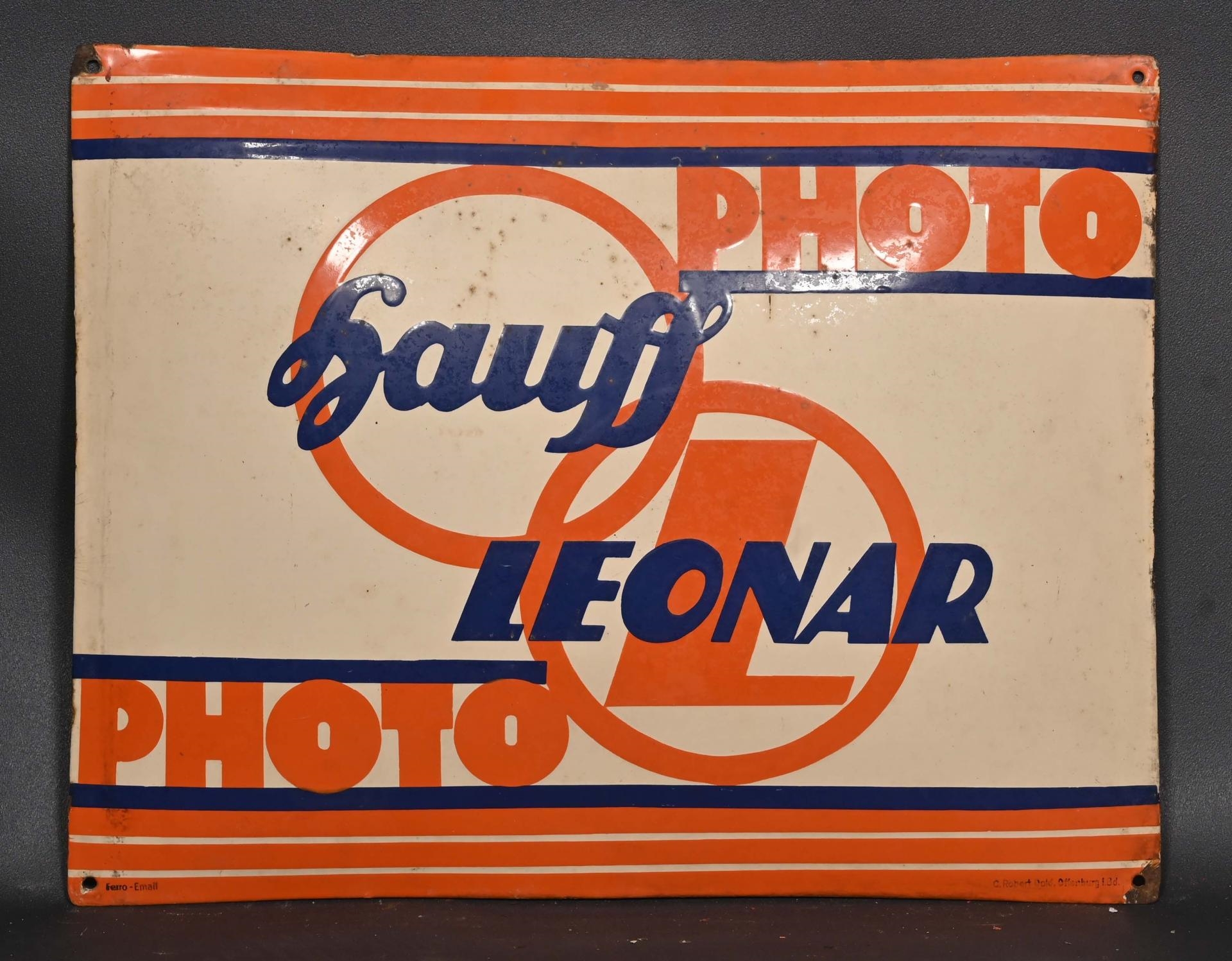 C. Robert | Hauff-Leonar Photo bombée Feno-émail C Robert Offenburg ...