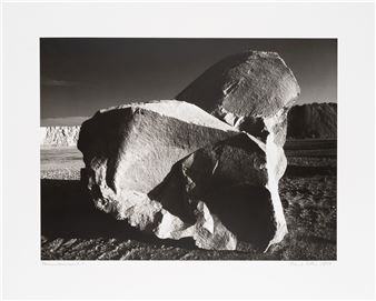 Stein Monument 1 - Franz Toth