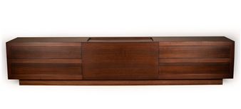 A sideboard - Laura Meroni