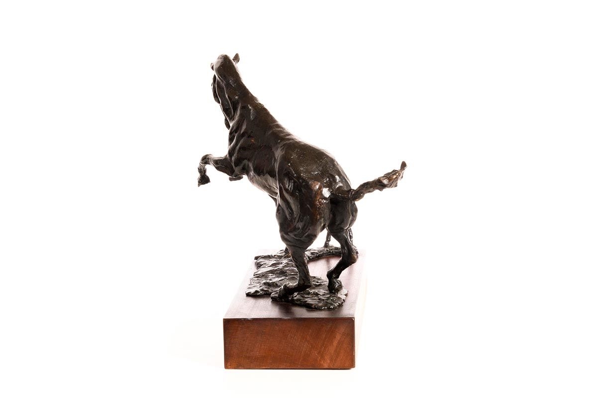 Artwork by Siobhan Bulfin, Friends, Made of bronze on a wooden base - number 4 from an edition of 9