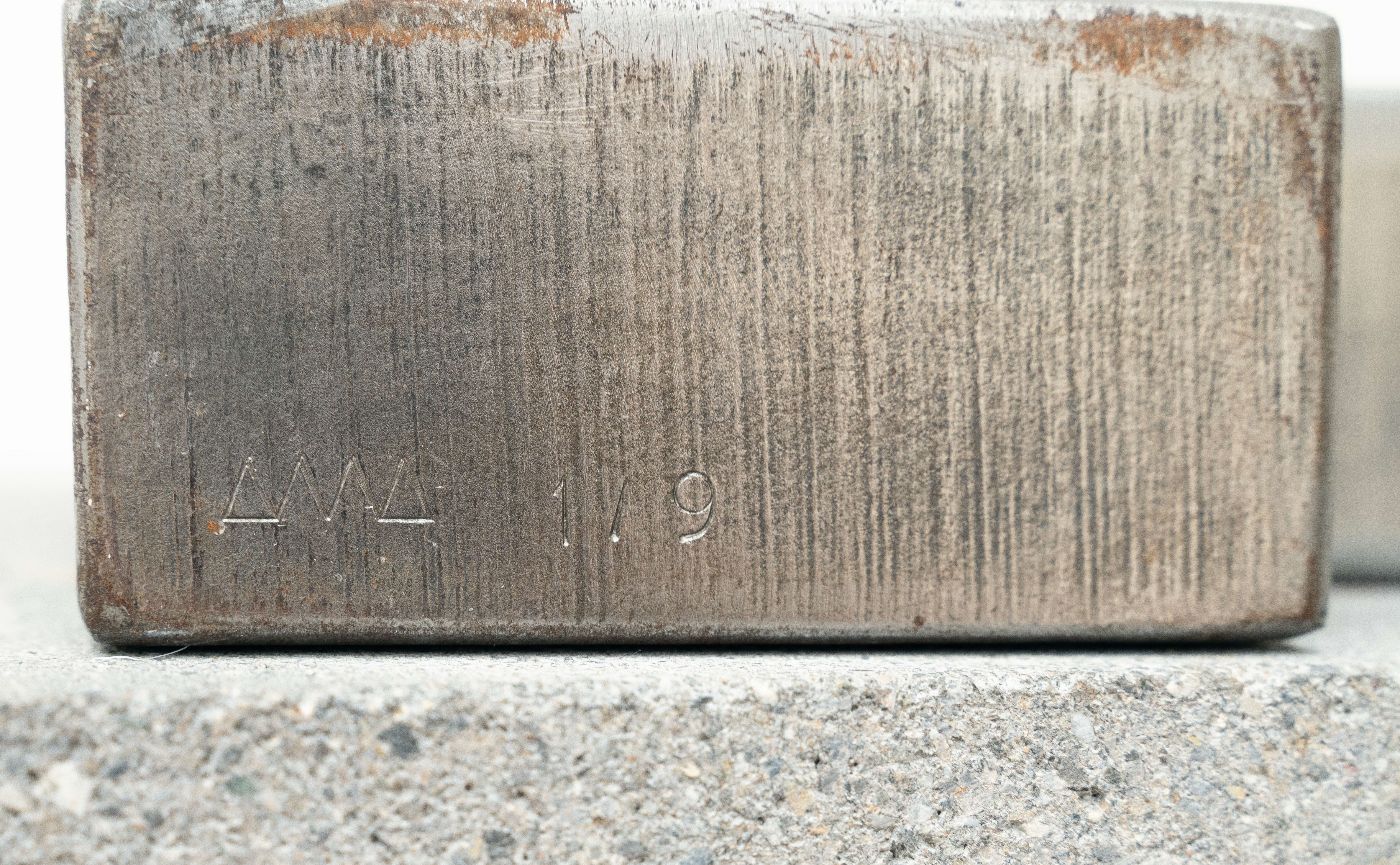 Artwork by Andrea Malär, Square (sculpture & graphics, Made of Steel, solid, on O. concrete base (2 parts). (2006). C. 25 x 25 x 5 cm (plinth ca. 30 x 30 x 4 cm). One of only 9 numbered copies. With stamped monogram on the underside of the steel body.
Enclosed: Idem, square. Etching with aquatint on wove by BFK Rives, 2006, approx. 45 x 44 cm (sheet c. 76.5 x 57.5 cm), one of 50 numbered copies, signed lower right.
Total of 2 works