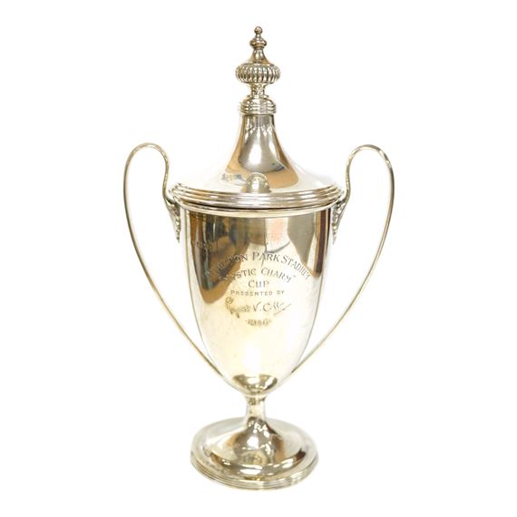 A George V silver two handled presentation trophy cup and cover by Edward Barnard, 1920