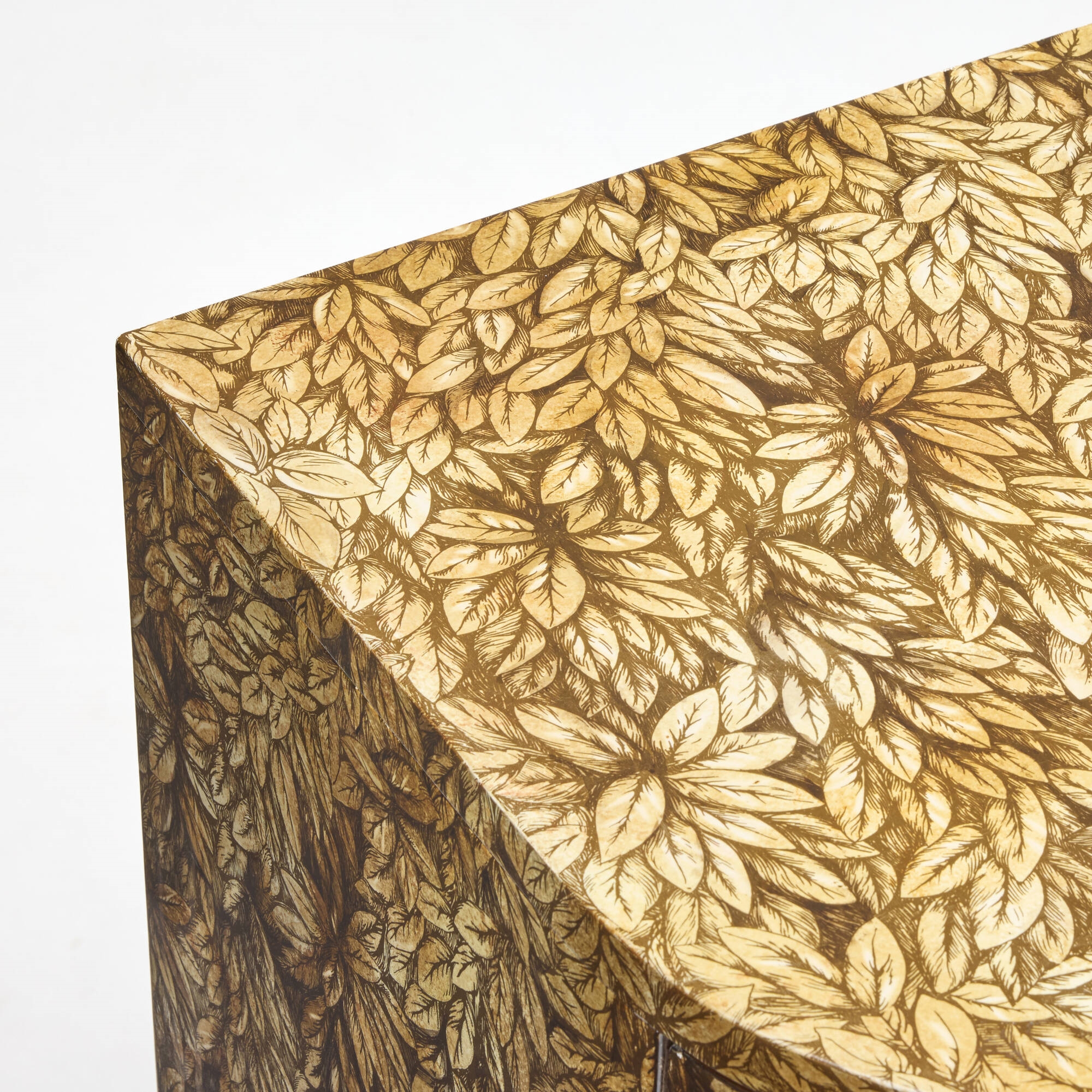 Artwork by Barnaba Fornasetti, Leopardo curved chest of drawers, Made of mahogany, brass