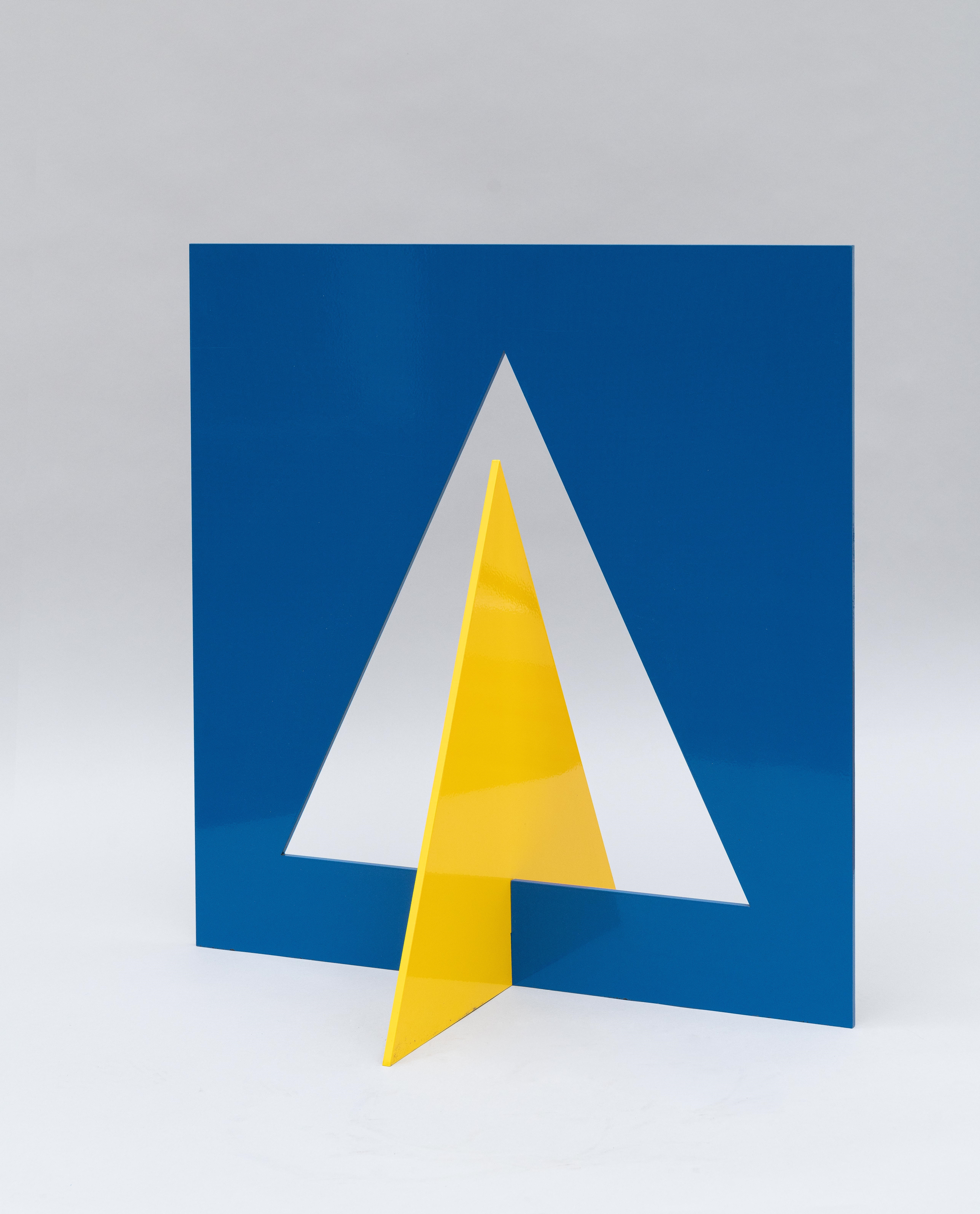 Artwork by Ingo Glass, Ohne Titel, Made of Aluminium, lackiert (2-teilig). (2010). Ca. 71 x 70 x 50 cm (Gesamtgröße